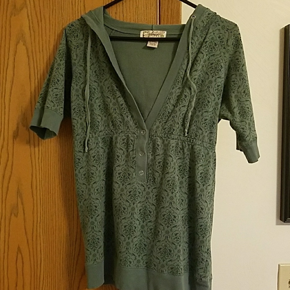 Shirt with design